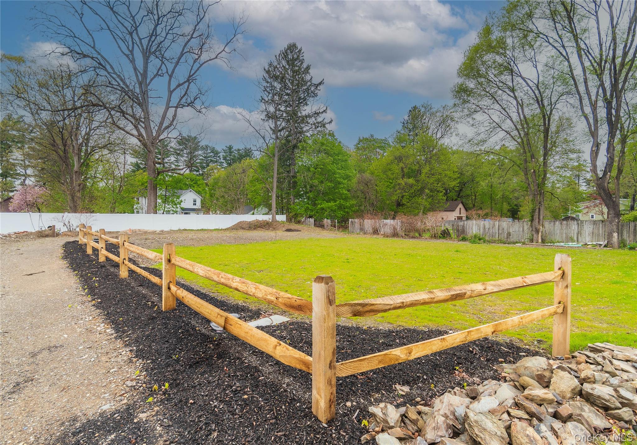 4407 Albany Post Road Hyde Park, NY 12538 - Photo 6 of 44 a view of a tennis court