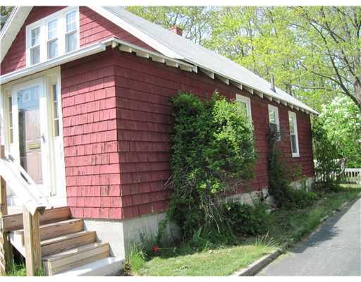 133 Keswick Road South Portland, ME 04106 - Photo 2 of 25 Exterior Front.