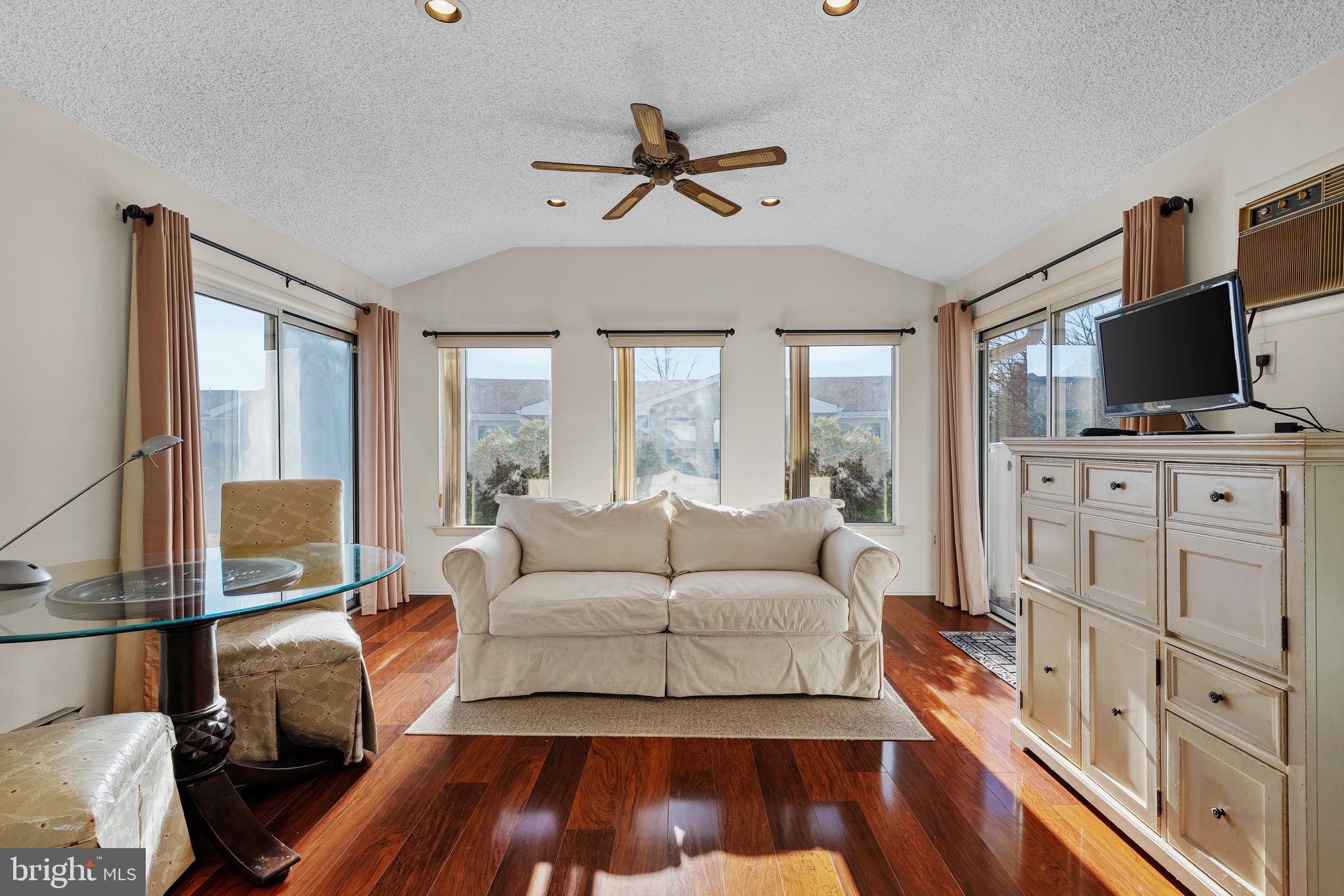 801B Pompton Road Monroe Township, NJ 08831 - Photo 11 of 32 Gallery Image 11