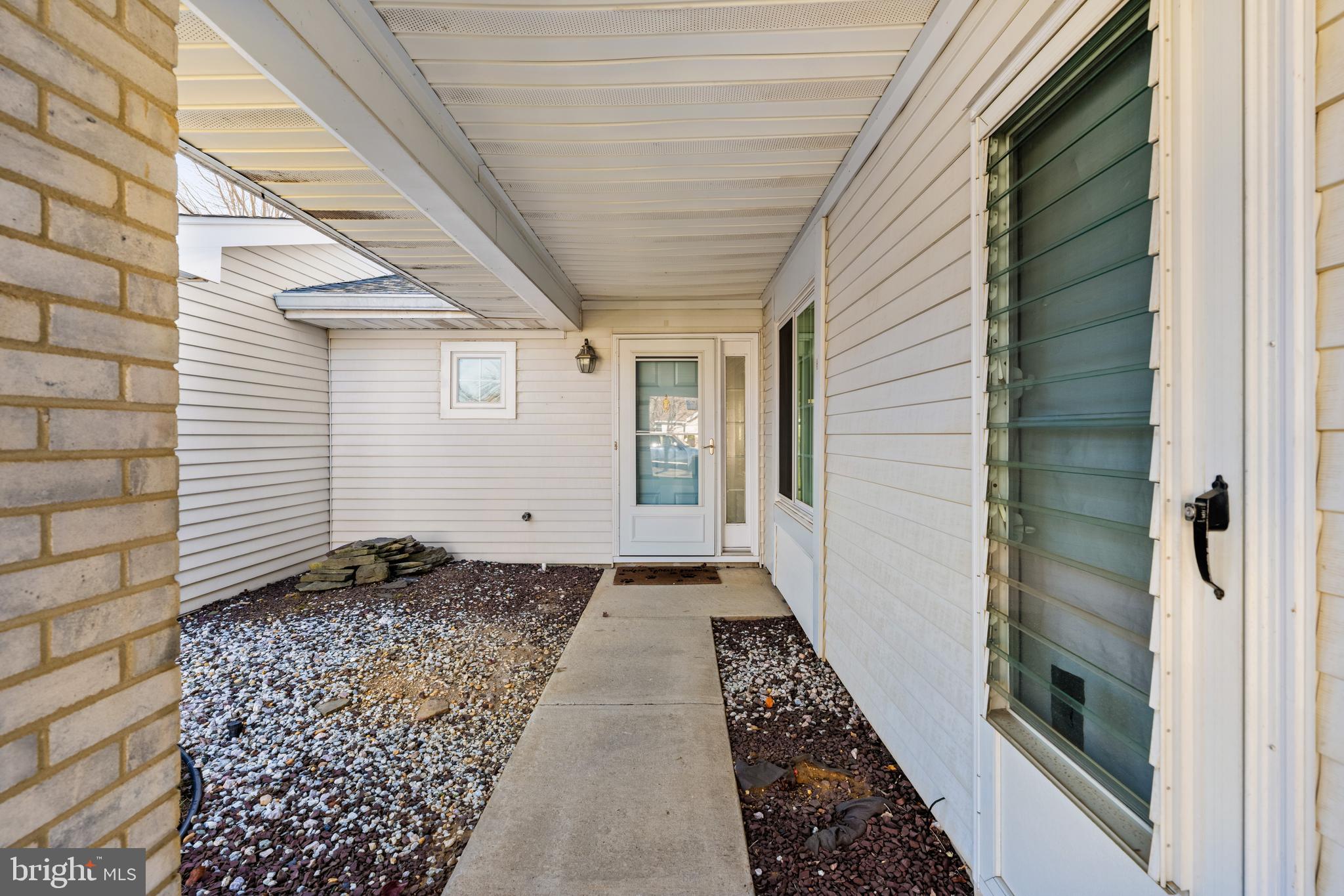 801B Pompton Road Monroe Township, NJ 08831 - Photo 4 of 32 Gallery Image 4