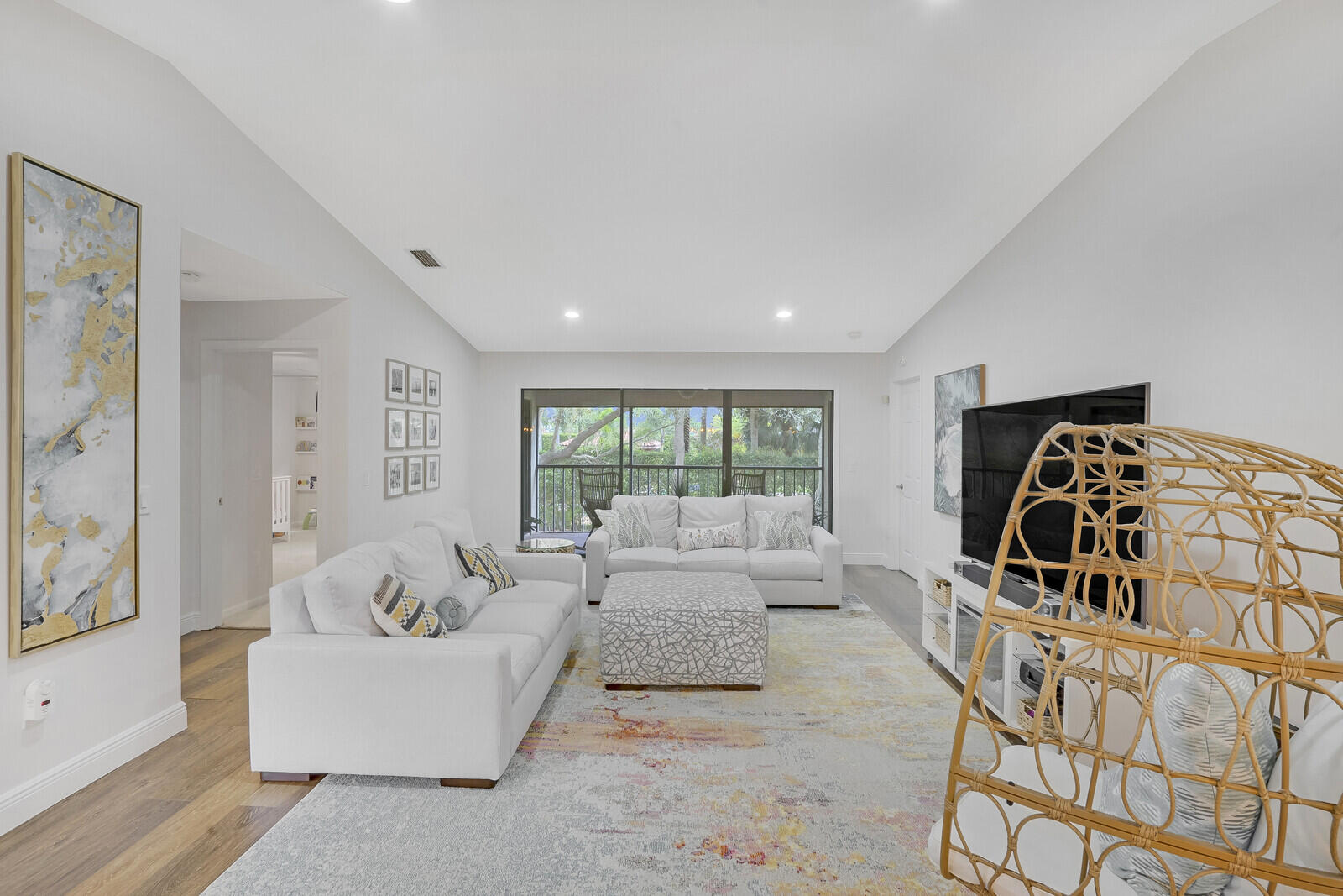 6675 Montego Bay Boulevard, Unit F Boca Raton, FL 33433 - Photo 5 of 33 GREAT ROOM