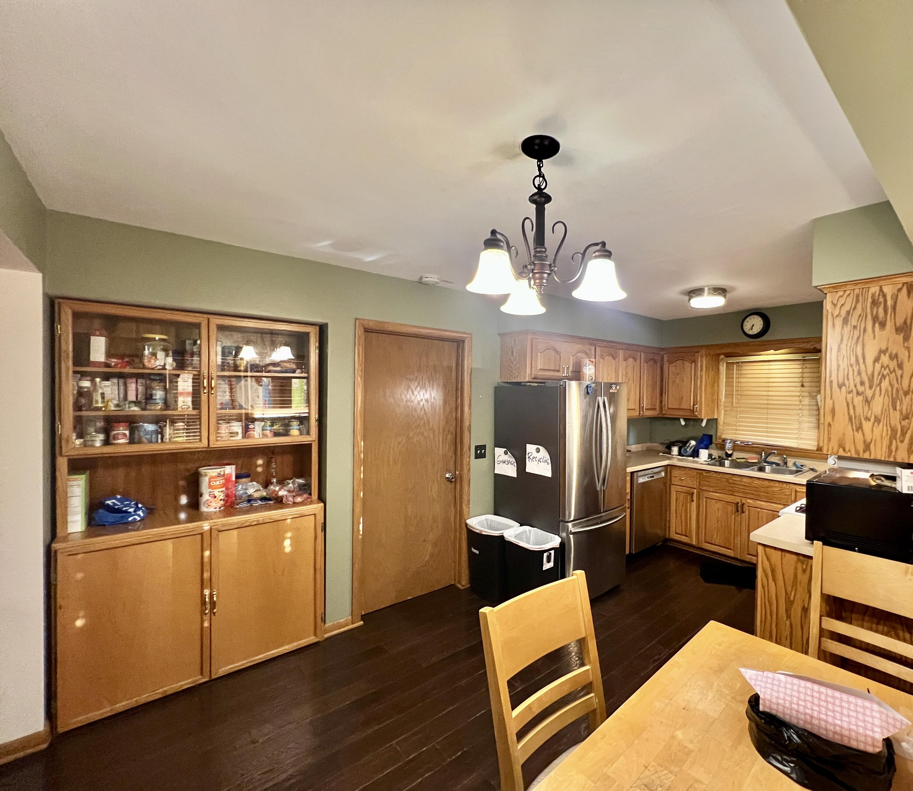 3239 South 121st Street West Allis, WI 53227 - Photo 14 of 33 IMG_7872