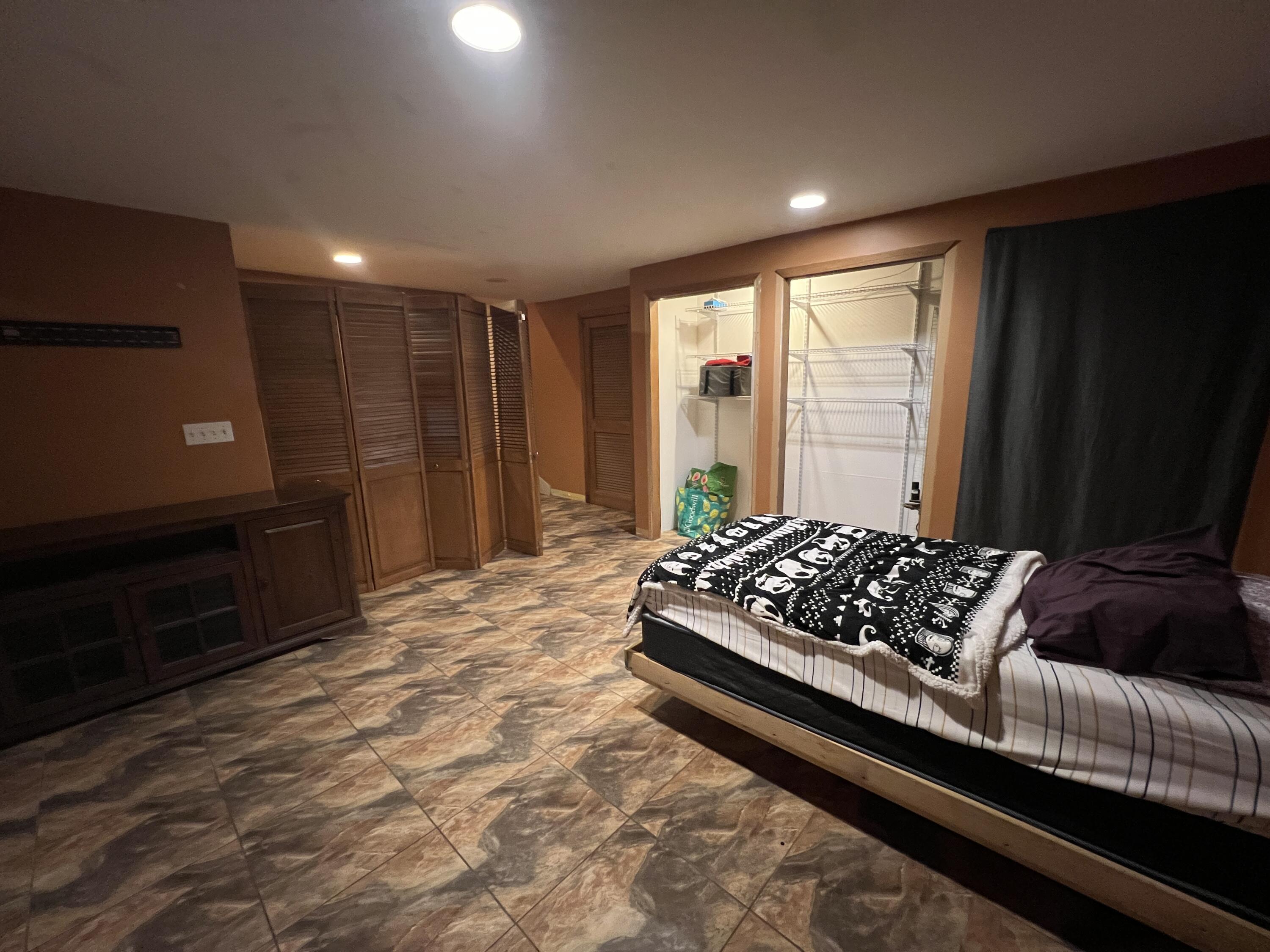 3239 South 121st Street West Allis, WI 53227 - Photo 20 of 33 IMG_7925