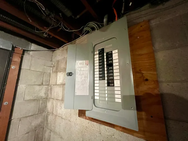 $439,900 | 3239 South 121st Street, West Allis, WI 53227