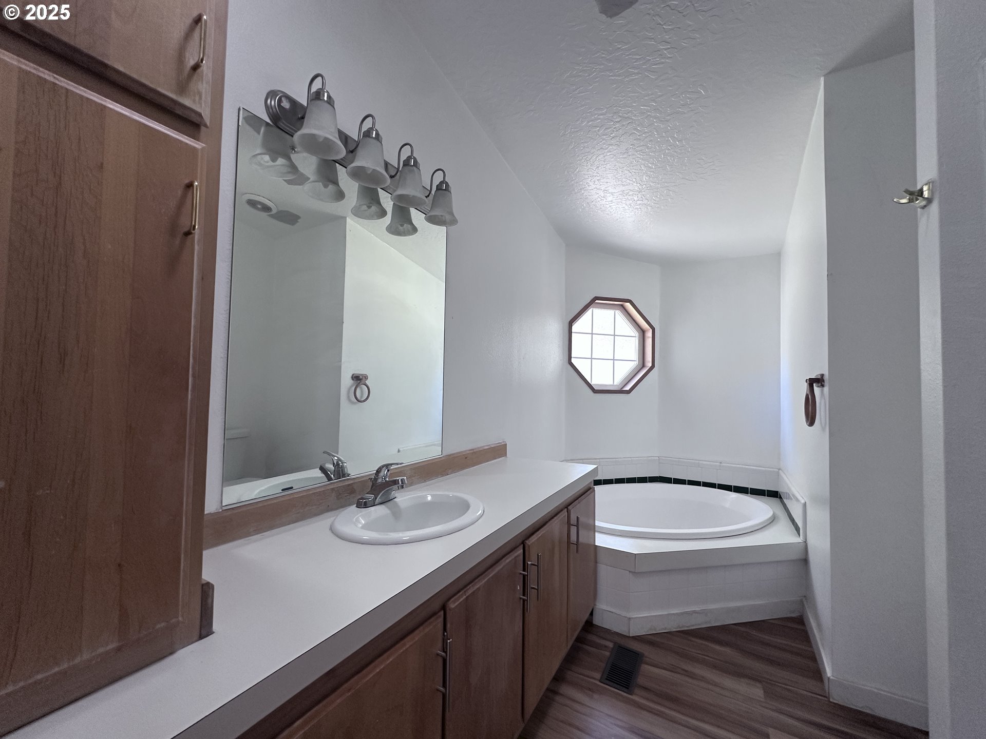 10570 Southwest Shad Road Terrebonne, OR 97760 - Photo 14 of 26 Gallery Image 14