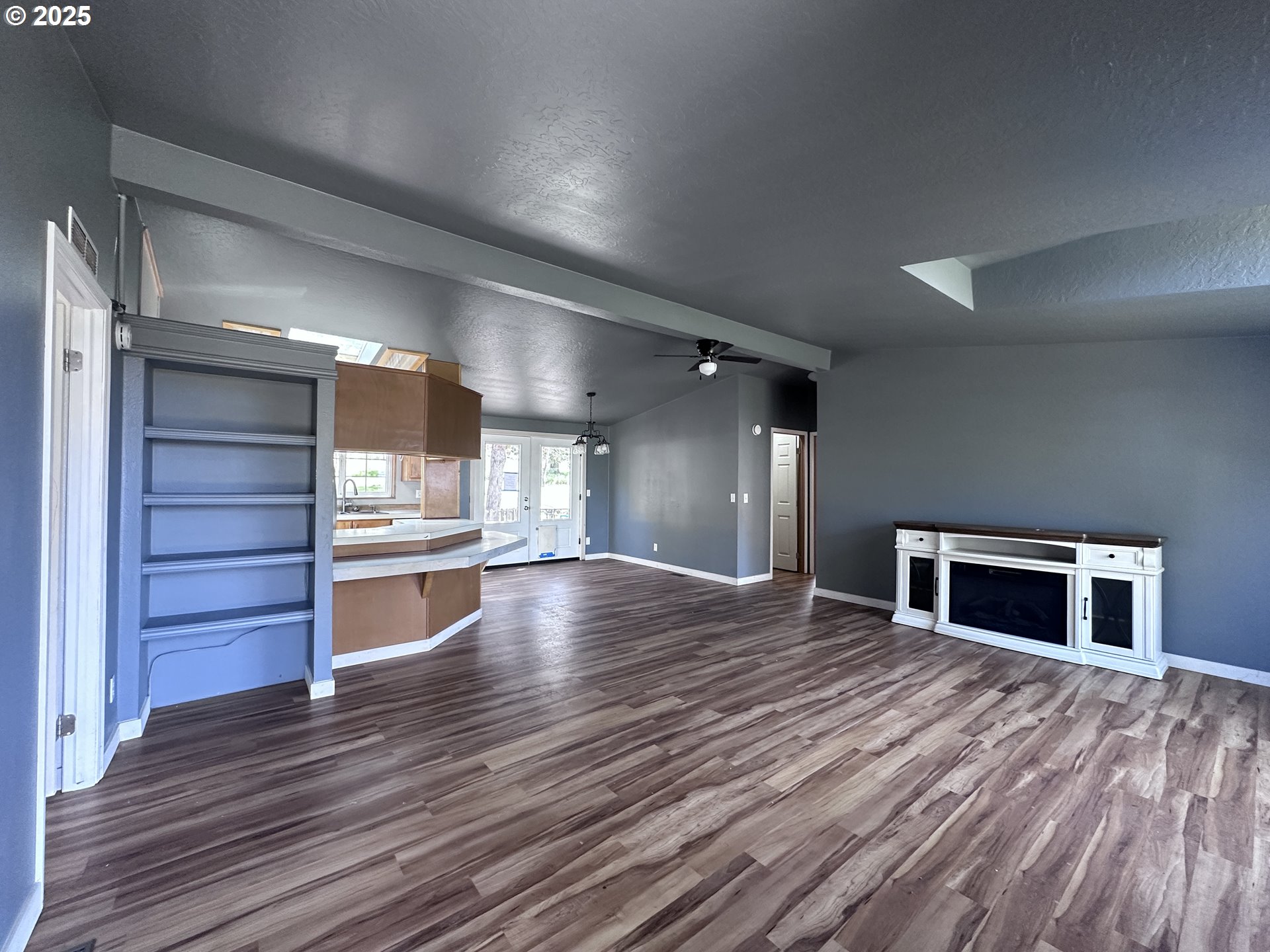 10570 Southwest Shad Road Terrebonne, OR 97760 - Photo 3 of 26 Gallery Image 3