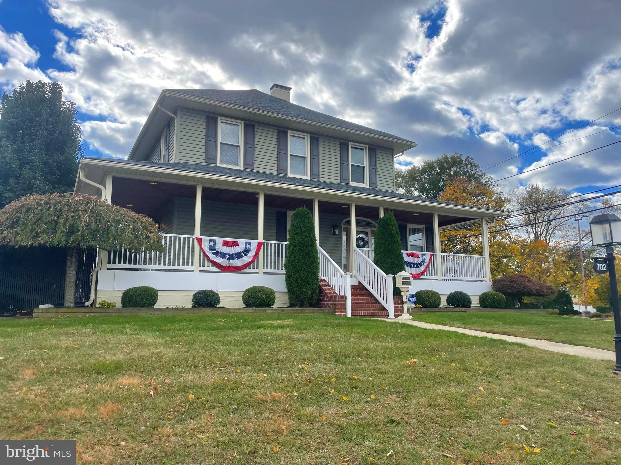 702 East Main Street Maple Shade, NJ 08052 - Photo 22 of 39 Front Yard