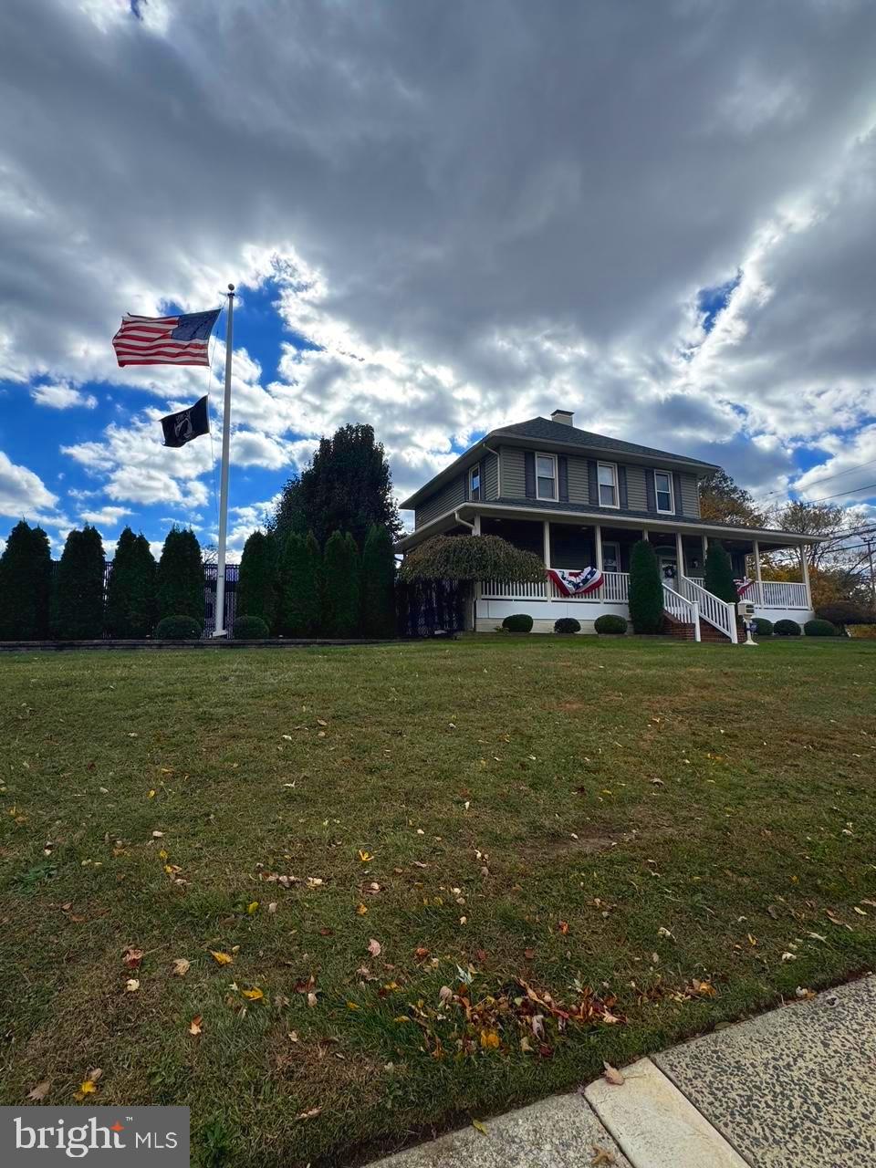 702 East Main Street Maple Shade, NJ 08052 - Photo 23 of 39 Front Yard