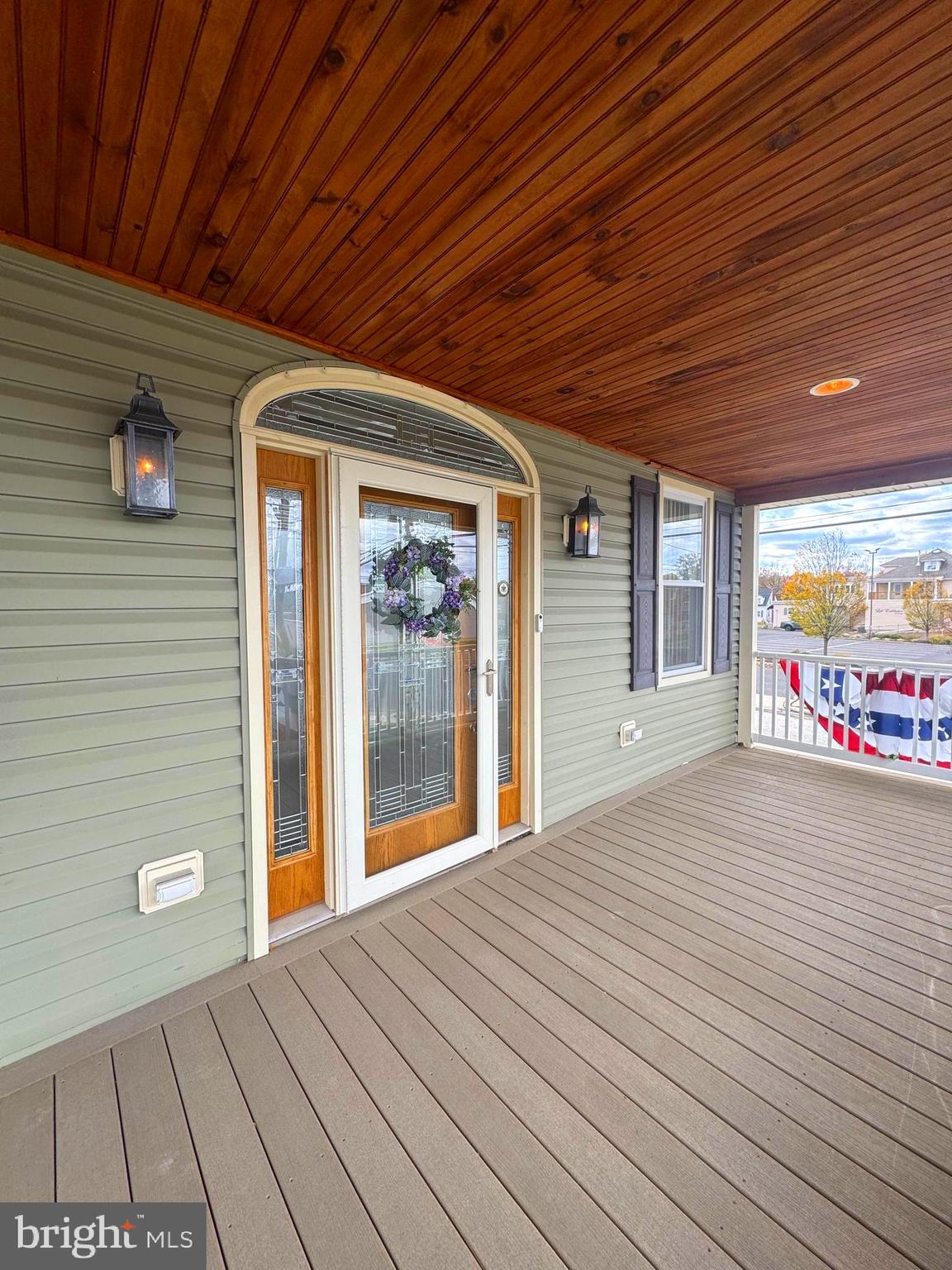 702 East Main Street Maple Shade, NJ 08052 - Photo 3 of 39 Front Porch