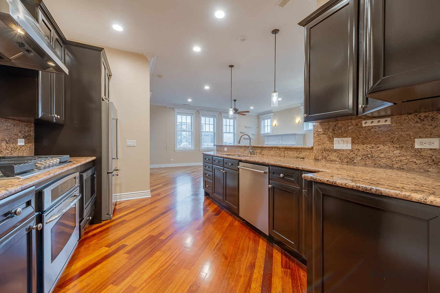 35 South Racine Avenue, Unit 5SW Chicago, IL 60607 - Photo 3 of 23