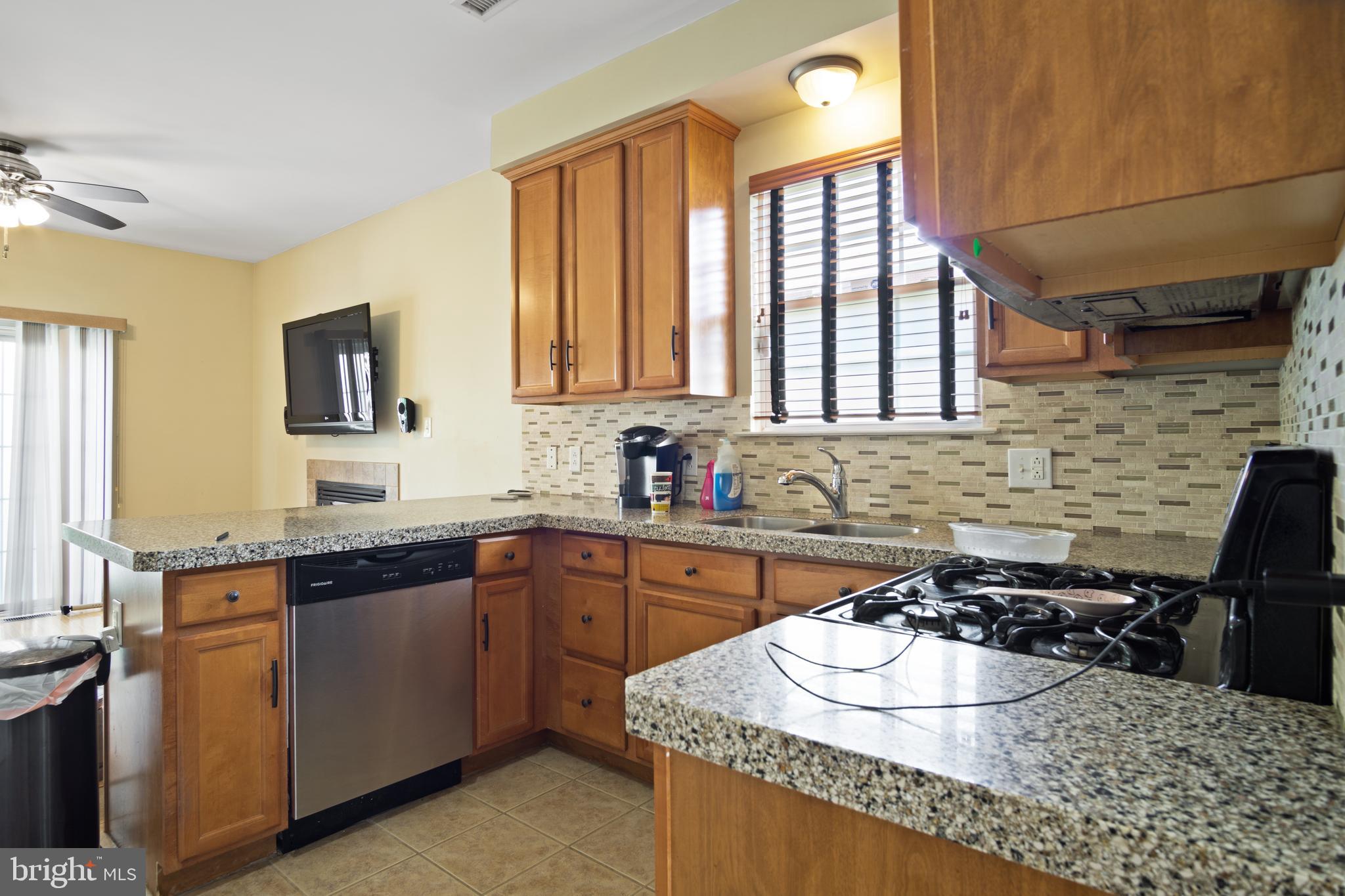 11976 Academy Road Philadelphia, PA 19154 - Photo 8 of 24 Gallery Image 8