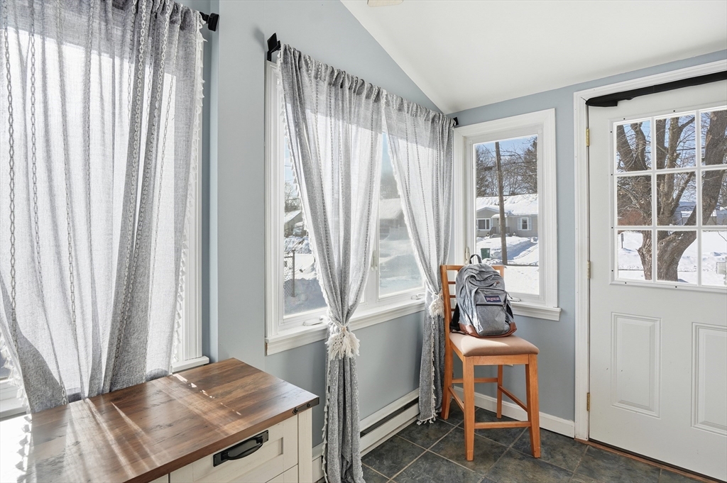 66 Racicot Avenue Webster, MA 01570 - Photo 18 of 33