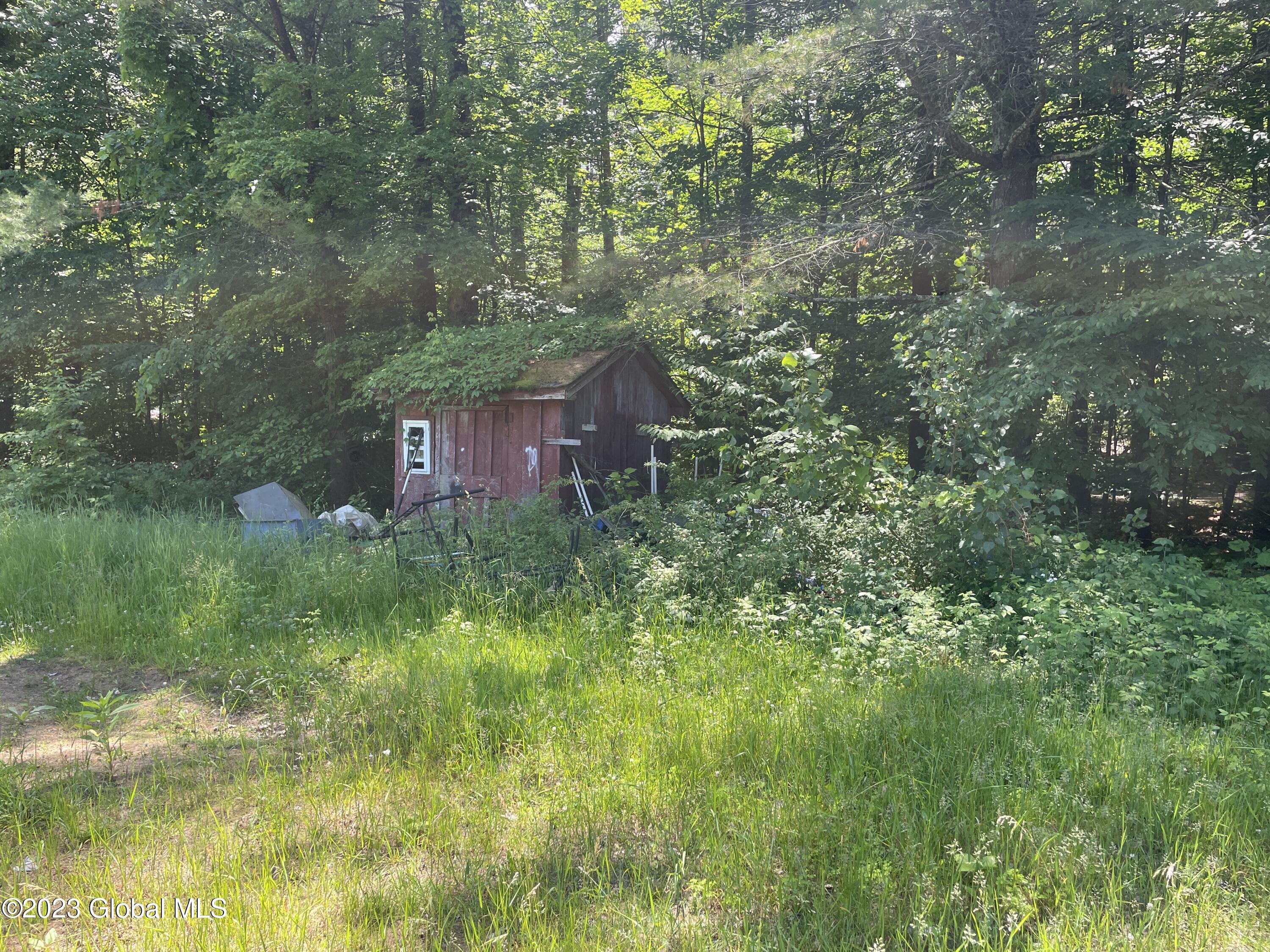 27 Phillips Road Stillwater, NY 12170 - Photo 6 of 22 IMG_4640