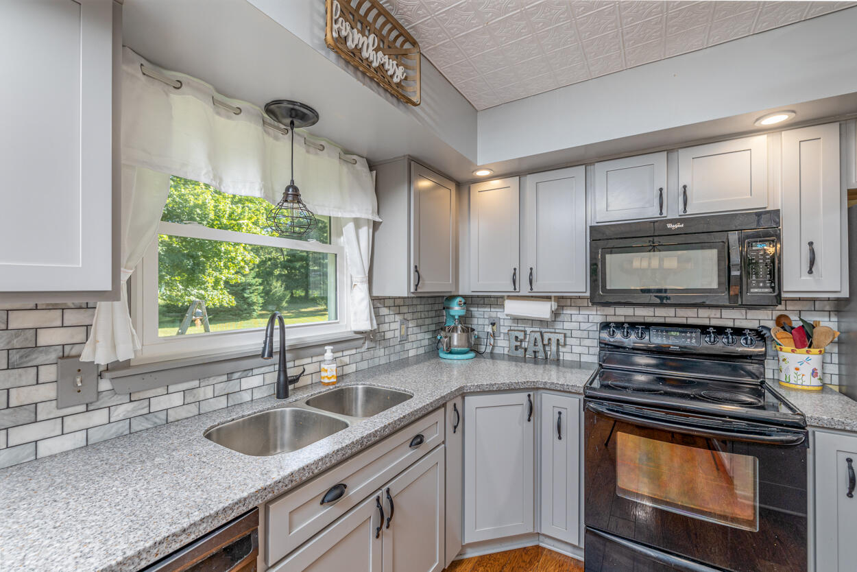 22640 13 Mile Road Big Rapids, MI 49307 - Photo 4 of 25 5L7A3538-Edit