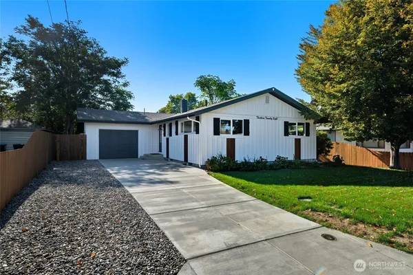 $594,000 | 1328 Dakota Street, Walla Walla, WA 99362