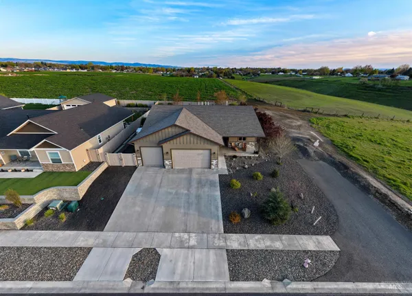 $635,000 | 1702 Pioneer Drive, Lewiston, ID 83501