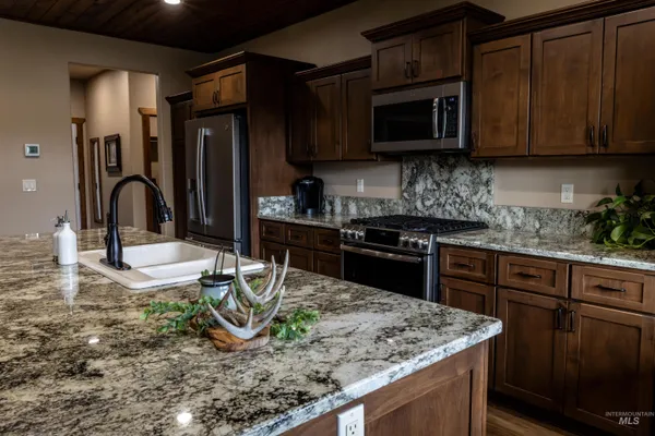 $635,000 | 1702 Pioneer Drive, Lewiston, ID 83501