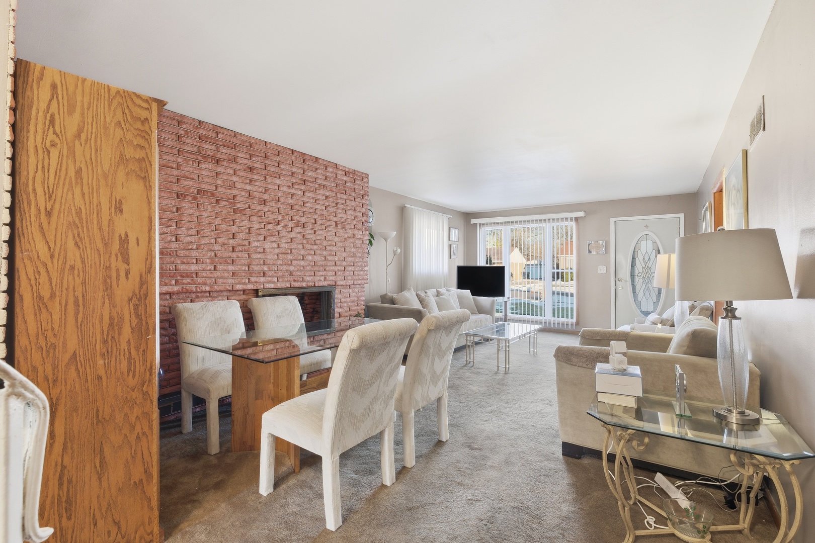 1426 North Rohde Avenue Berkeley, IL 60163 - Photo 4 of 17