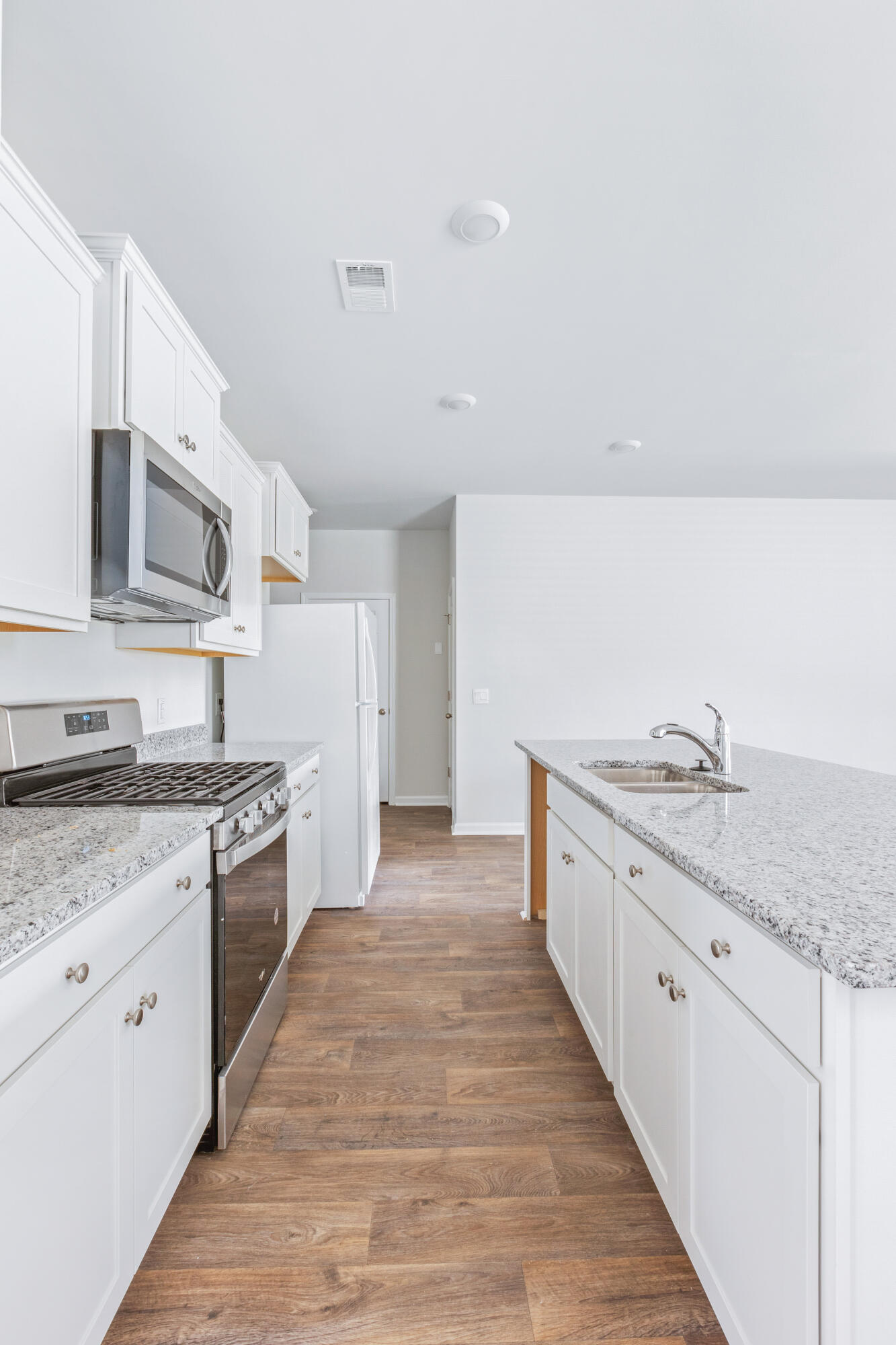 170 William Clark Boulevard Santee, SC 29142 - Photo 11 of 38 Wren Interior-2
