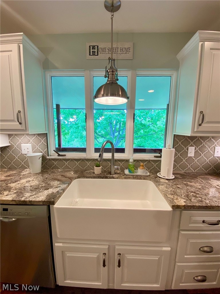 108 Forest Road Weirton, WV 26062 - Photo 7 of 34 Gallery Image 7
