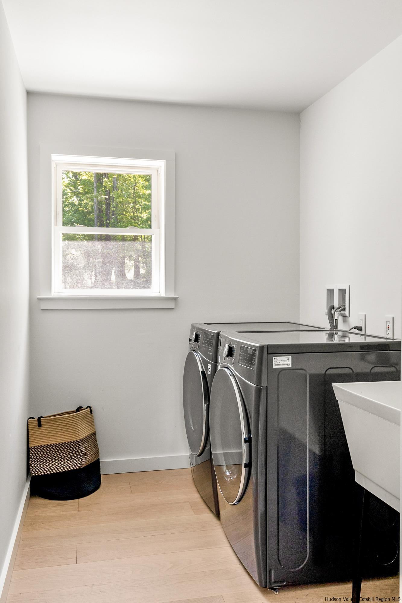 17 Freeman Avery Road Olivebridge, NY 12461 - Photo 28 of 32 a utility room with dryer and washer