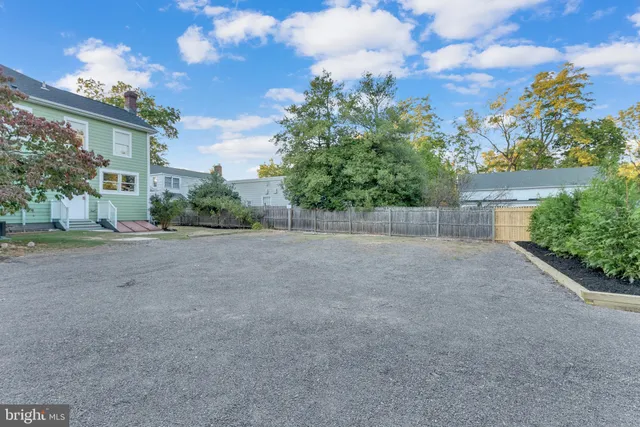 a view of a outdoor space and a yard
