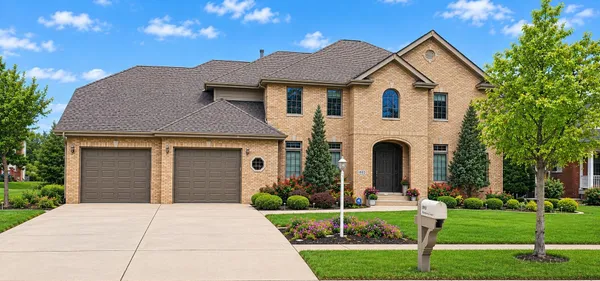 $725,000 | 1933 Rosewood Court, Munster, IN 46321