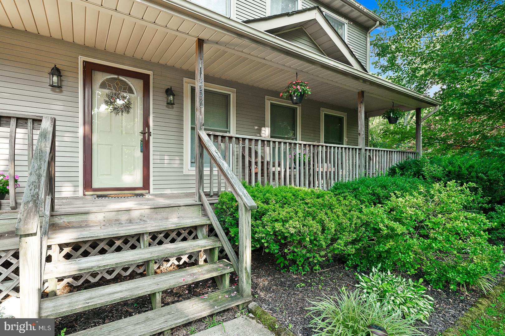 1256 Lower Ferry Road Ewing, NJ 08618 - Photo 2 of 26