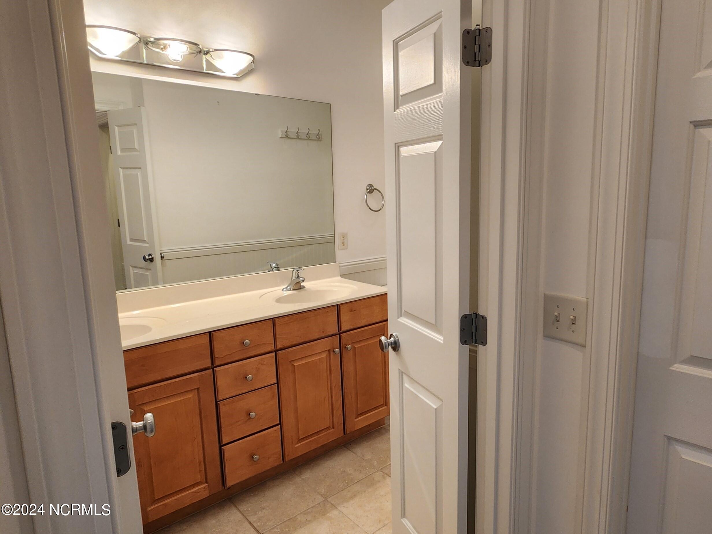 1316 Arbor Ridge Way Leland, NC 28451 - Photo 22 of 38 Primary Bath