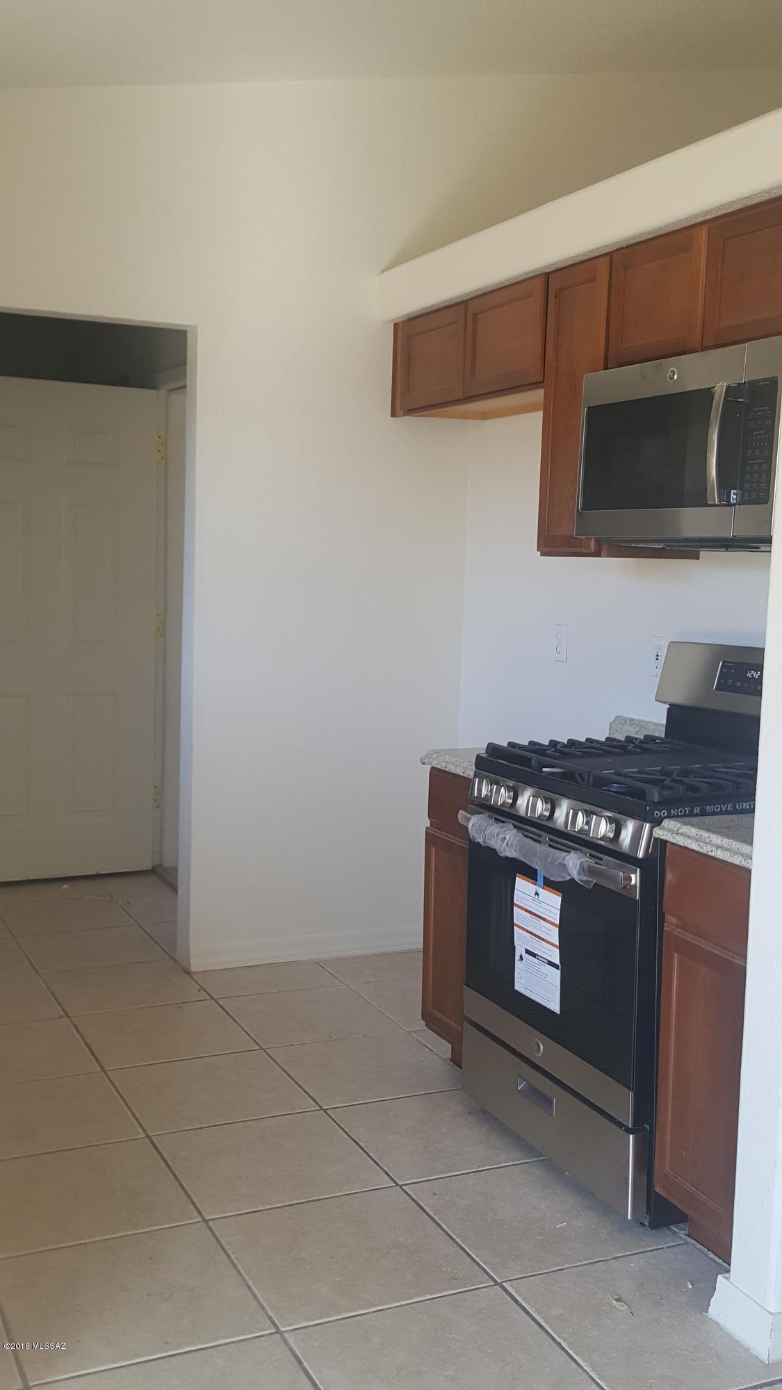 1035 Zorrita Court Rio Rico, AZ 85648 - Photo 2 of 9