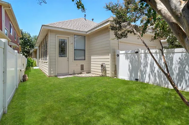 $339,000 | 1716 Spanish Moss Way, Aubrey, TX 76227