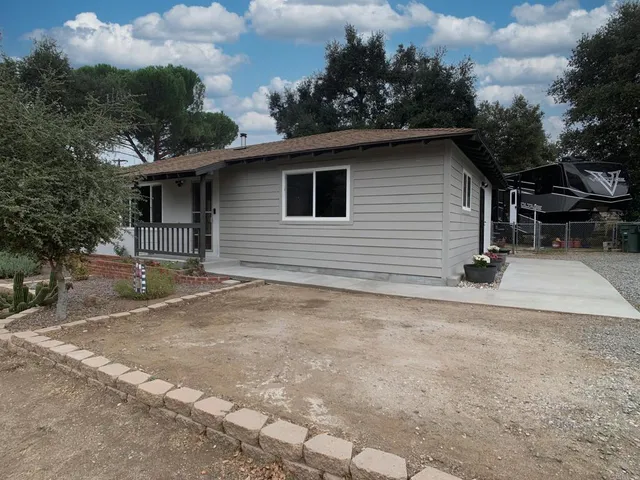 a view of a outdoor space with a house