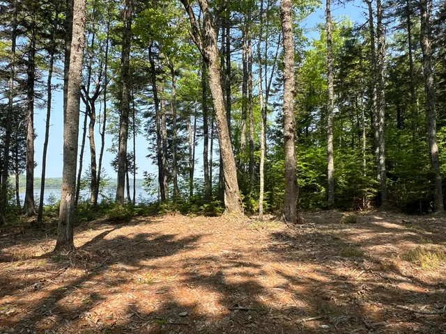 $274,900 | 5 Taylor Woods Road, Ellsworth, ME 04605