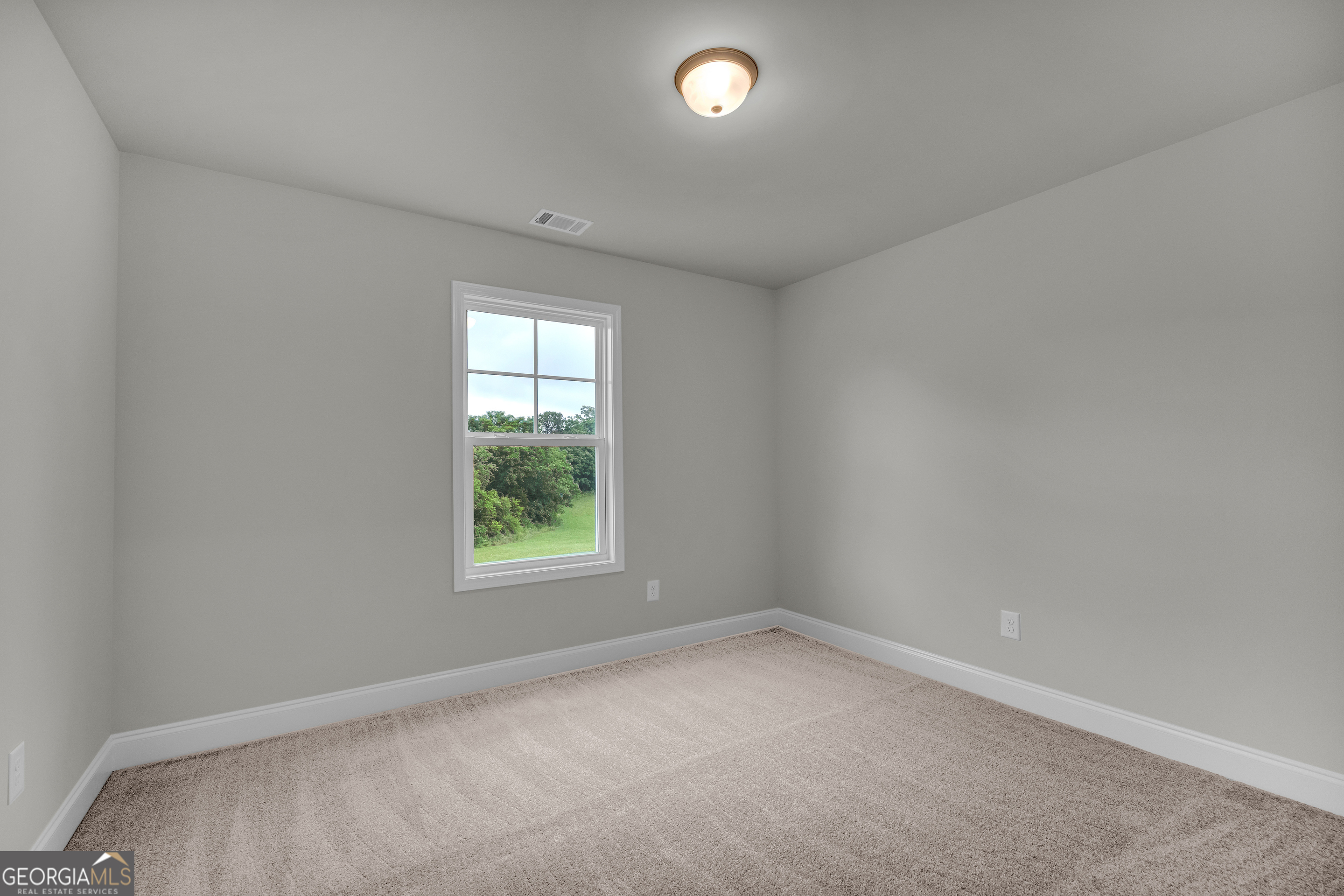 110 Sewell Road Lavonia, GA 30553 - Photo 47 of 73 an empty room with a window