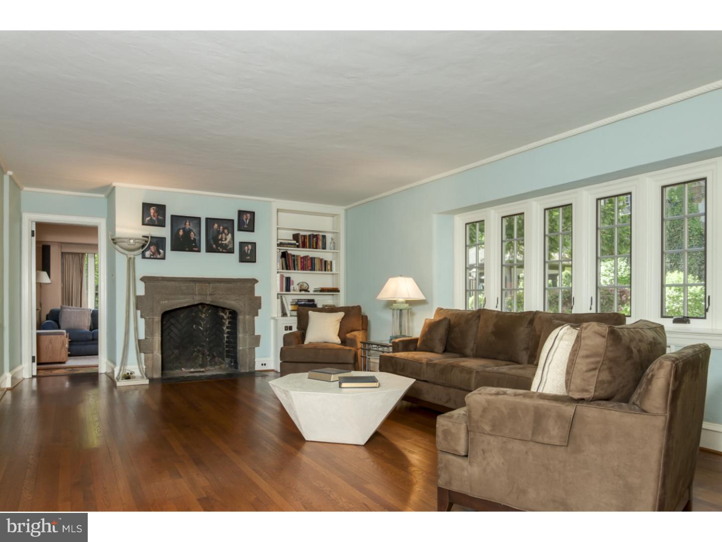1346 Panther Road Rydal, PA 19046 - Photo 5 of 22 Living Room