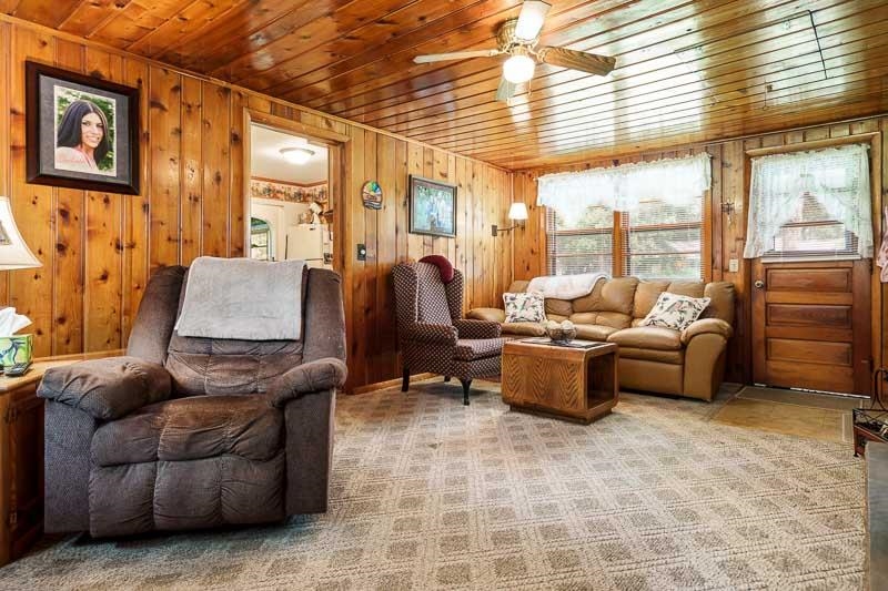 1811 Hillcrest Road Rockford, IL 61108 - Photo 16 of 37 Gallery Image 16