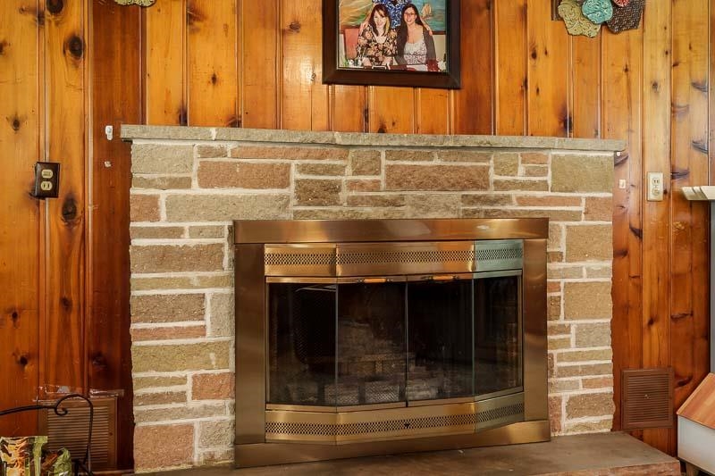 1811 Hillcrest Road Rockford, IL 61108 - Photo 17 of 37 Gallery Image 17