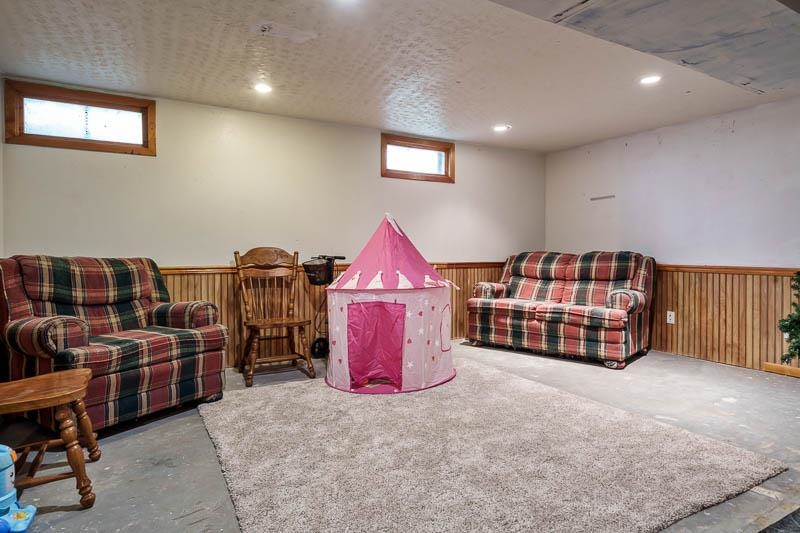 1811 Hillcrest Road Rockford, IL 61108 - Photo 24 of 37 Gallery Image 24