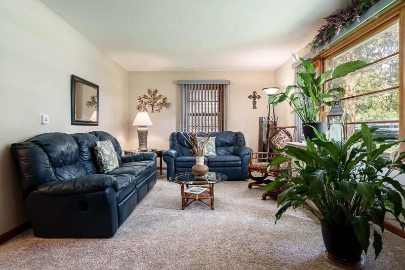 1811 Hillcrest Road Rockford, IL 61108 - Photo 5 of 37 Gallery Image 5