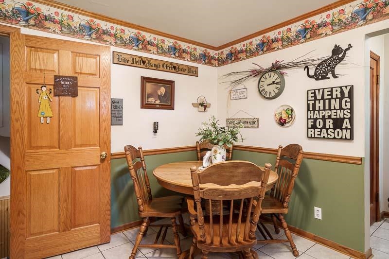 1811 Hillcrest Road Rockford, IL 61108 - Photo 10 of 37 Gallery Image 10