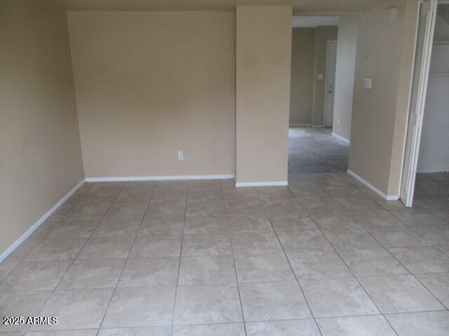 4331 West Lamar Road Glendale, AZ 85301 - Photo 5 of 13 IMG_5744