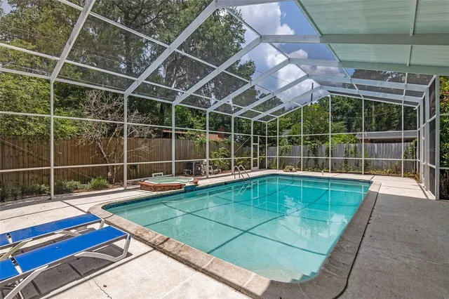 $585,000 | 2821 Northwest 12th Place, Gainesville, FL 32605