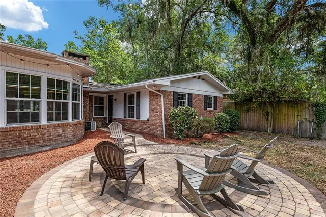 $585,000 | 2821 Northwest 12th Place, Gainesville, FL 32605