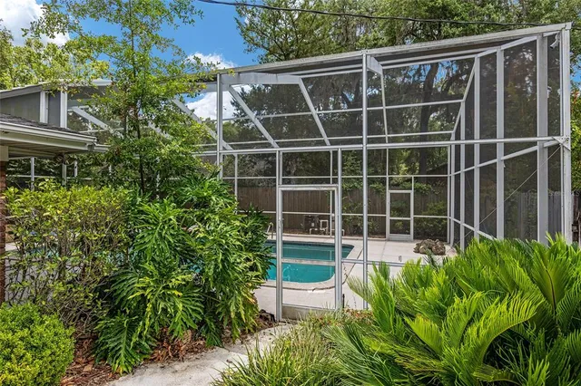 $585,000 | 2821 Northwest 12th Place, Gainesville, FL 32605