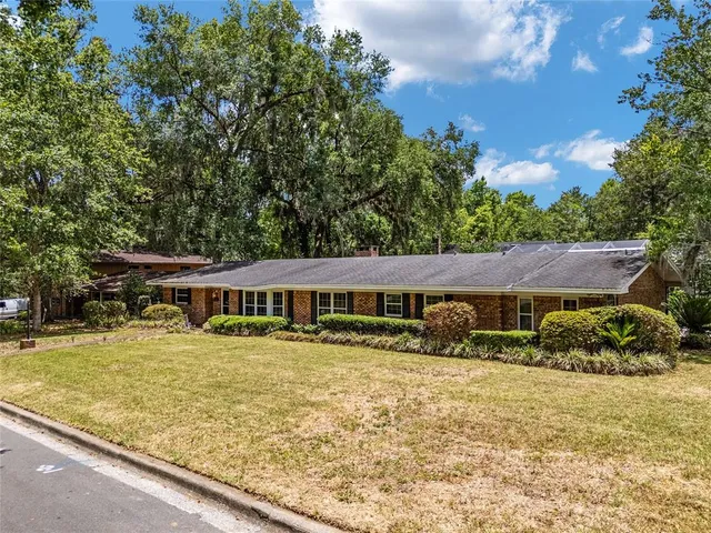 $585,000 | 2821 Northwest 12th Place, Gainesville, FL 32605