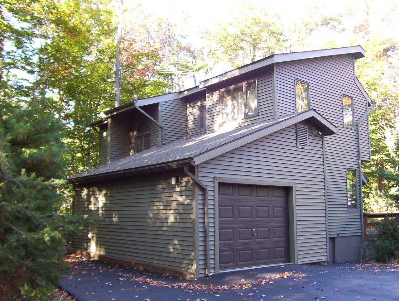 Attached Garage