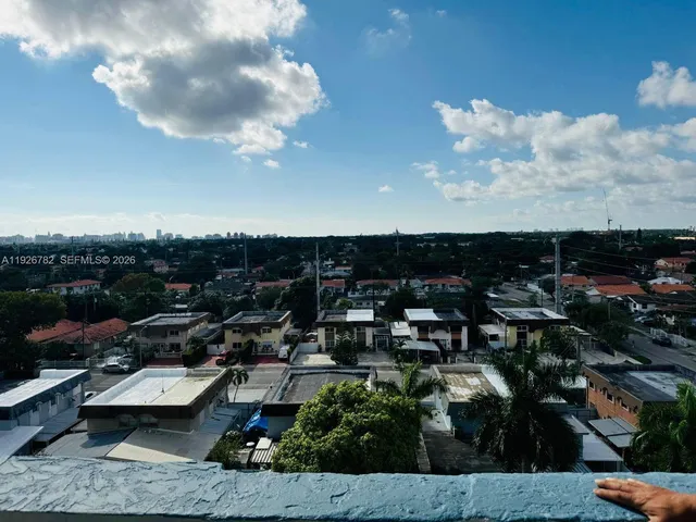 $2,300 | 5050 Northwest 7th Street, Unit 806, Miami, FL 33126