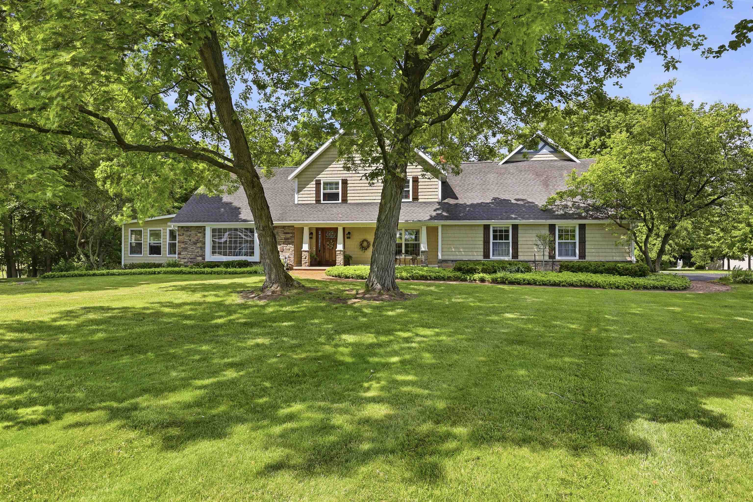 W2530 Brookhaven Drive Appleton, WI 54915 - Photo 5 of 65