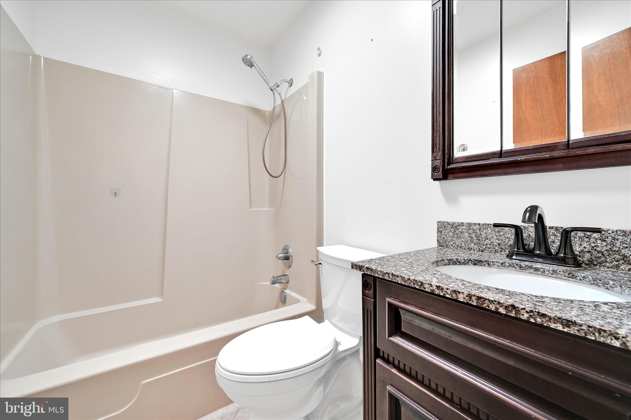 318 Fairview Road Reading, PA 19606 - Photo 23 of 46 Bathroom