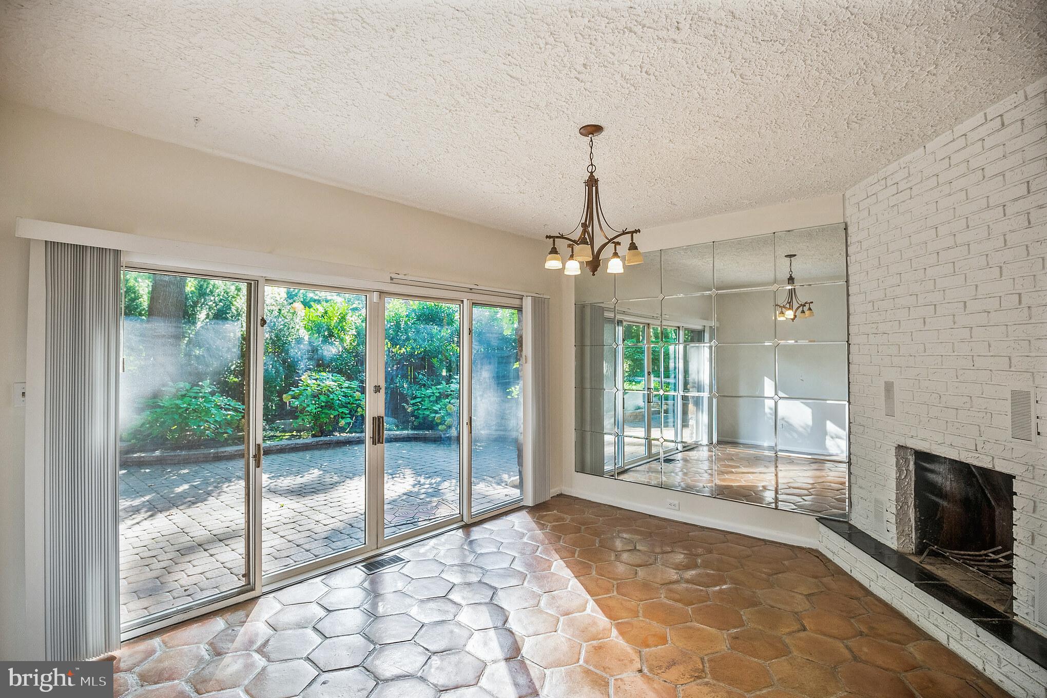 36 Laurel Hill Drive Cherry Hill, NJ 08003 - Photo 14 of 29 Gallery Image 14